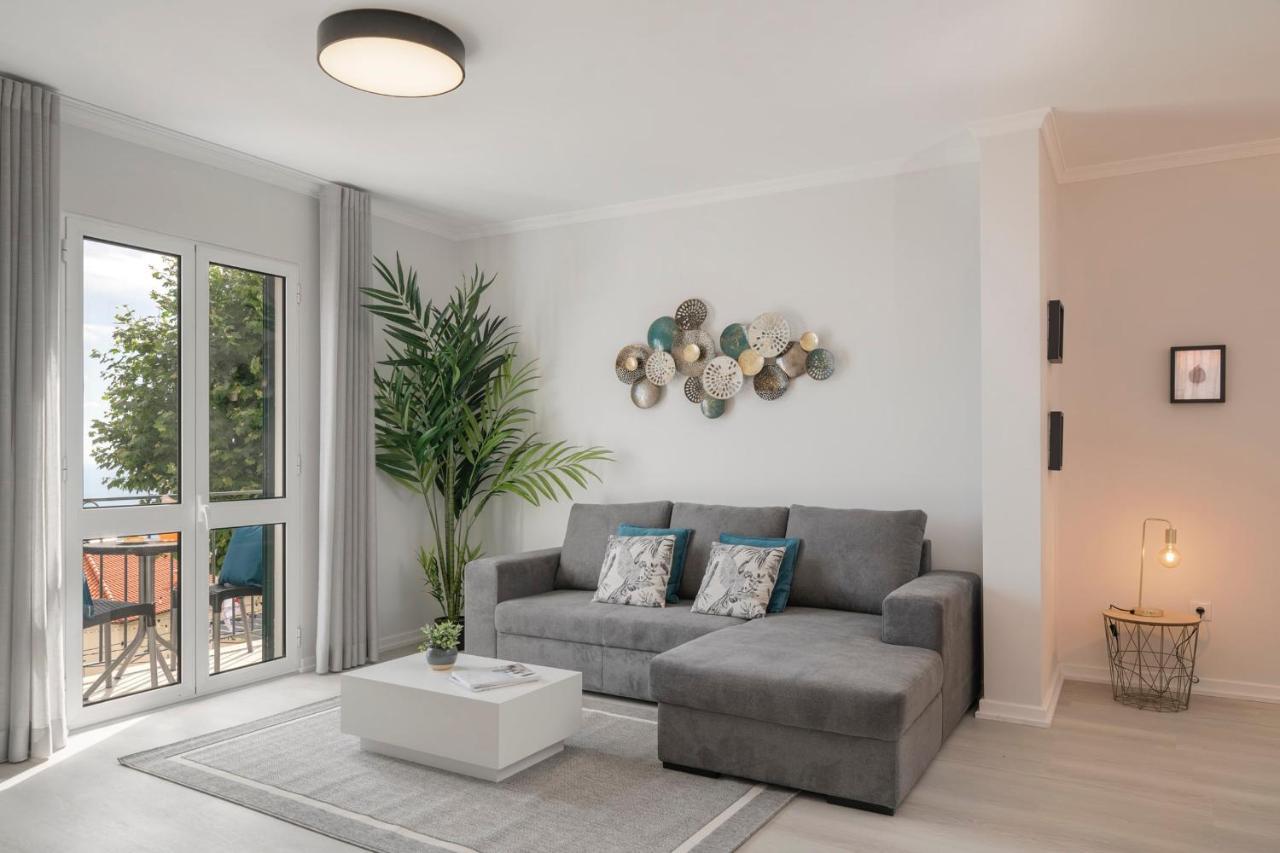 Intelsol Calheta Apartments By An Island Apart Esterno foto